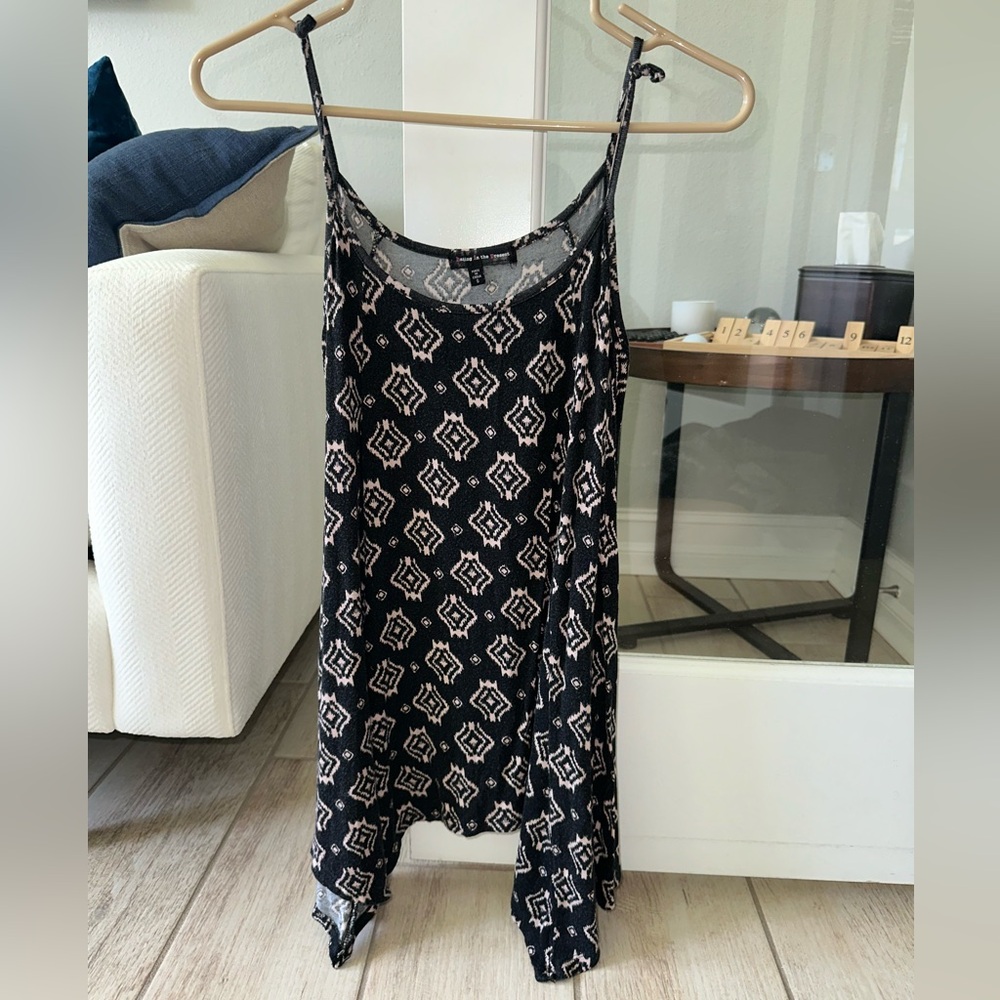 Happening In The Present Black & Tan Long Tank